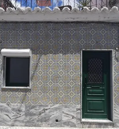 בית נופש Happy Terrace Downtown Tiny House 100% Portuguese *
