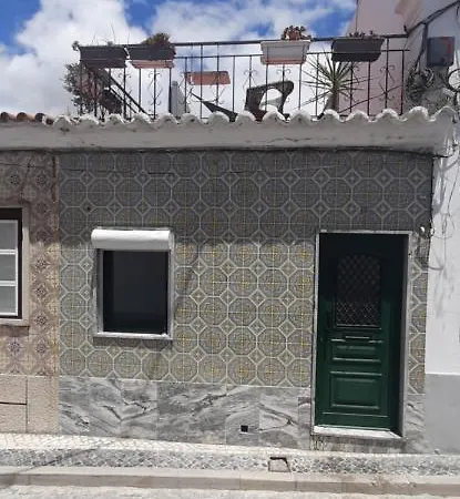 Happy Terrace Downtown Tiny House 100% Portuguese * Distrikt Faro